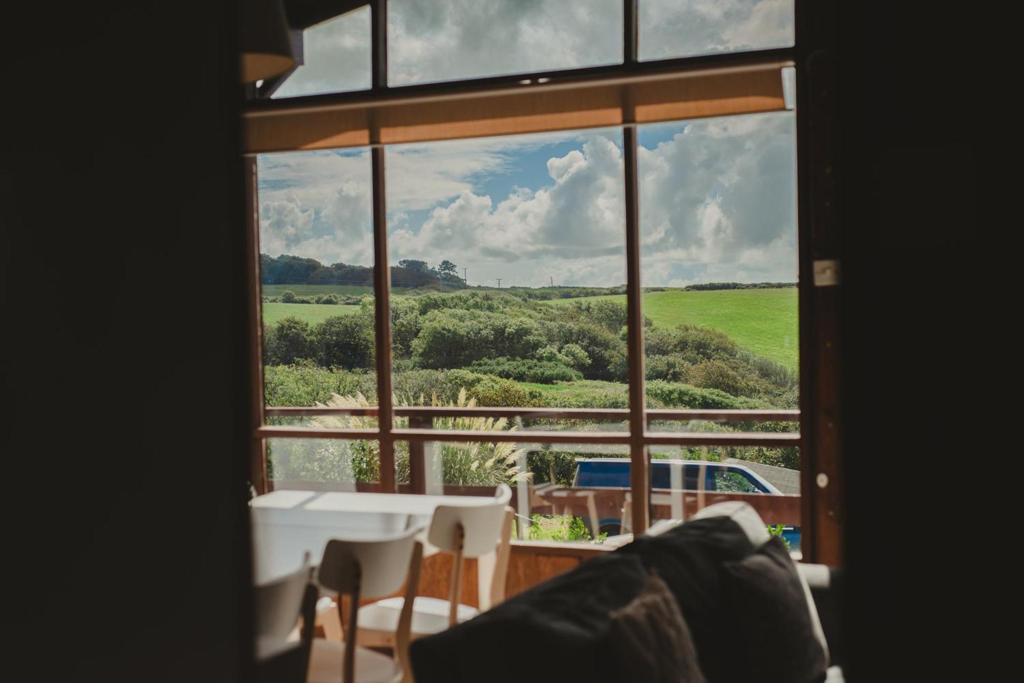 Timber Hill Self Catering Cedar Lodges Broad Haven Exterior photo