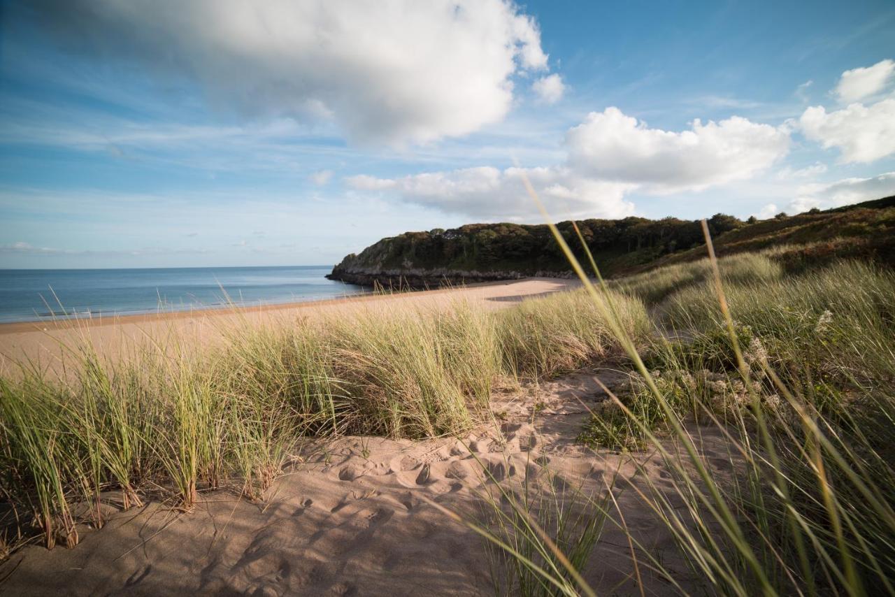 Timber Hill Self Catering Cedar Lodges Broad Haven Exterior photo